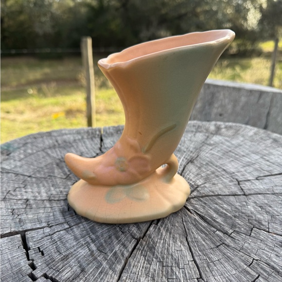 Weller Cornucopia Wild Rose Pattern Signed Pottery Vase - Picture 6 of 7